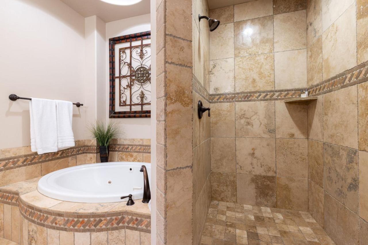D5-Coral Springs Poolside-Ground Floor 3-Bedroom Hillside View Hurricane Chambre photo