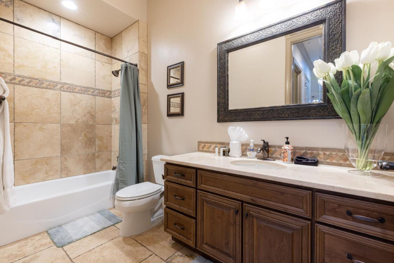D5-Coral Springs Poolside-Ground Floor 3-Bedroom Hillside View Hurricane Chambre photo