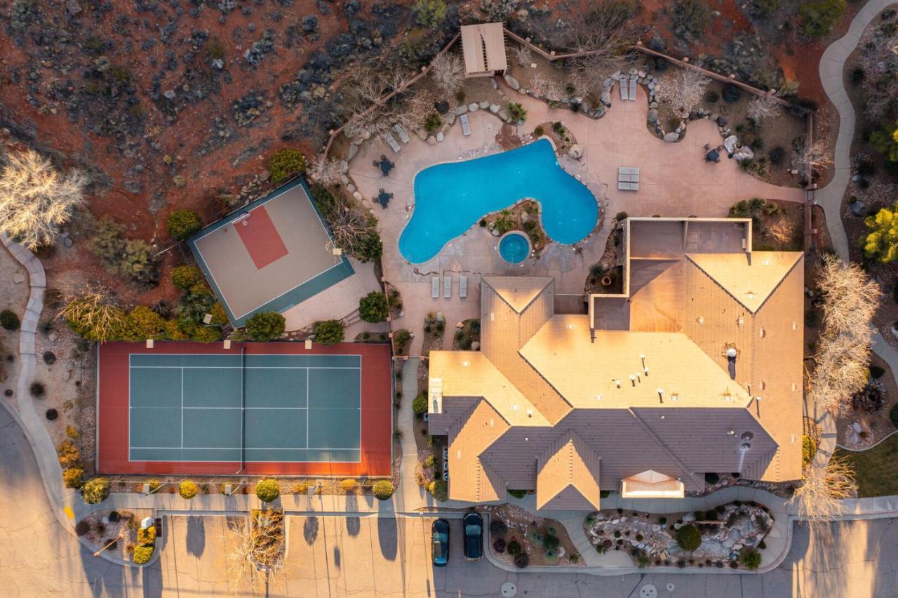 D5-Coral Springs Poolside-Ground Floor 3-Bedroom Hillside View Hurricane Chambre photo